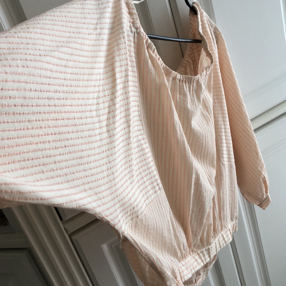🌸Anthro Holding Horses Cotton Dolman sleeve off/wide shoulder seersucker top